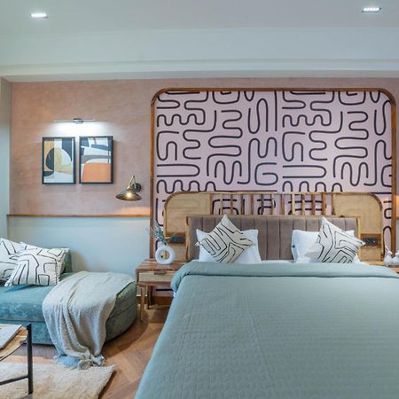 Boutique Hotel By One Tree 구르가온 외부 사진