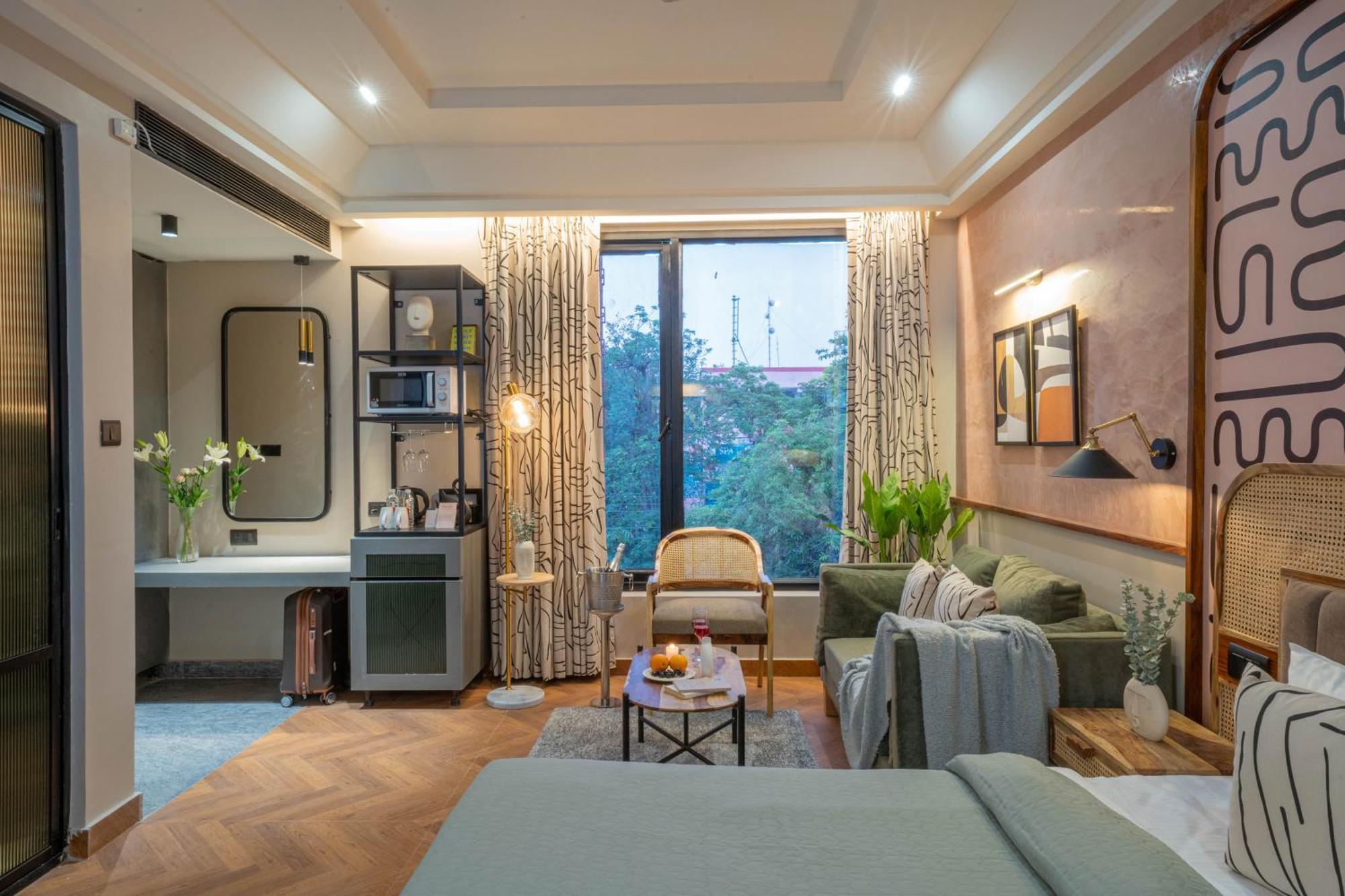 Boutique Hotel By One Tree 구르가온 외부 사진