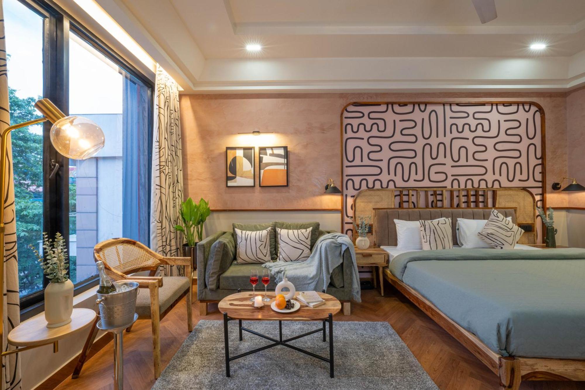 Boutique Hotel By One Tree 구르가온 외부 사진