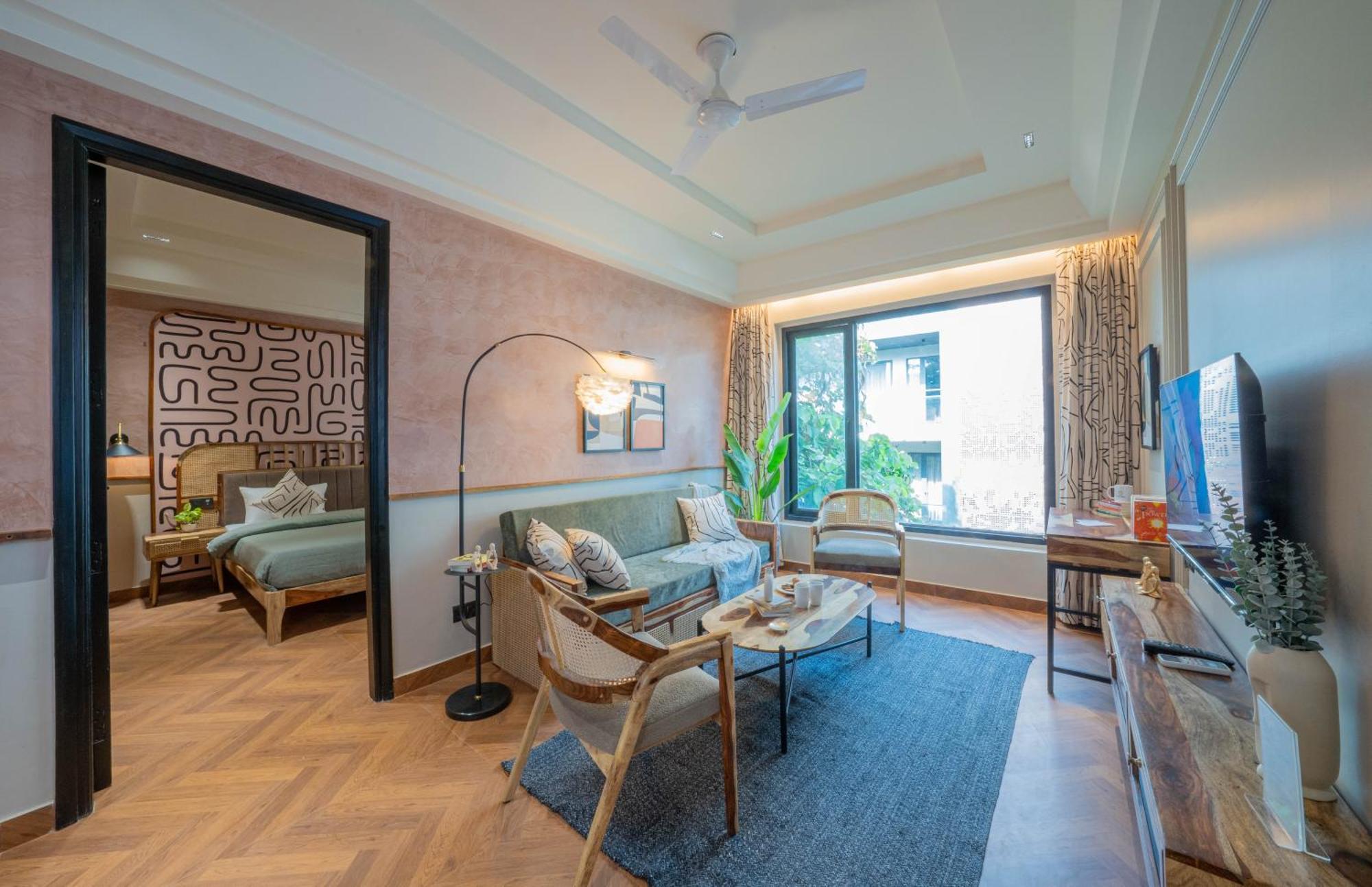 Boutique Hotel By One Tree 구르가온 외부 사진