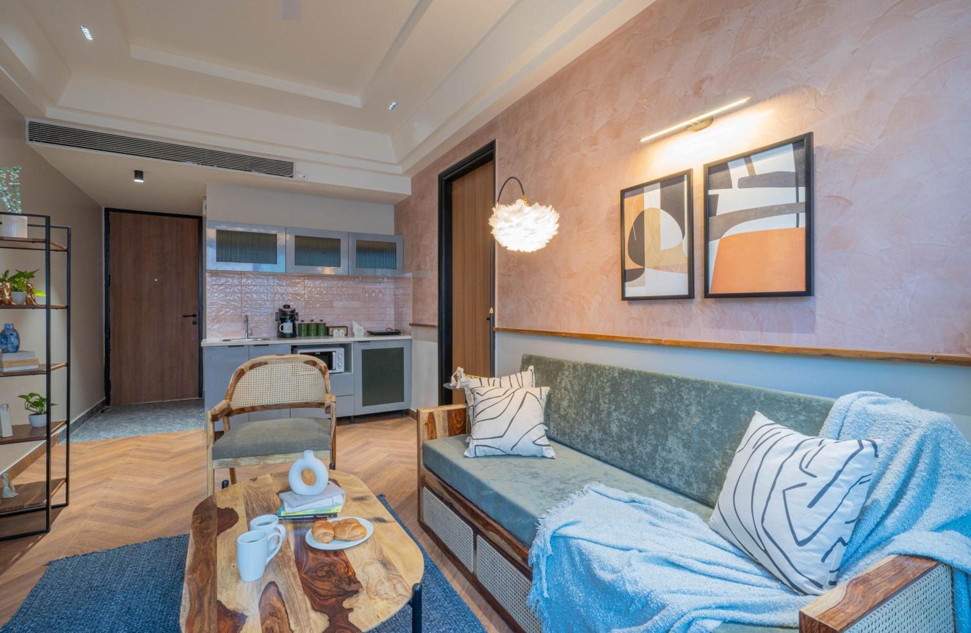 Boutique Hotel By One Tree 구르가온 외부 사진