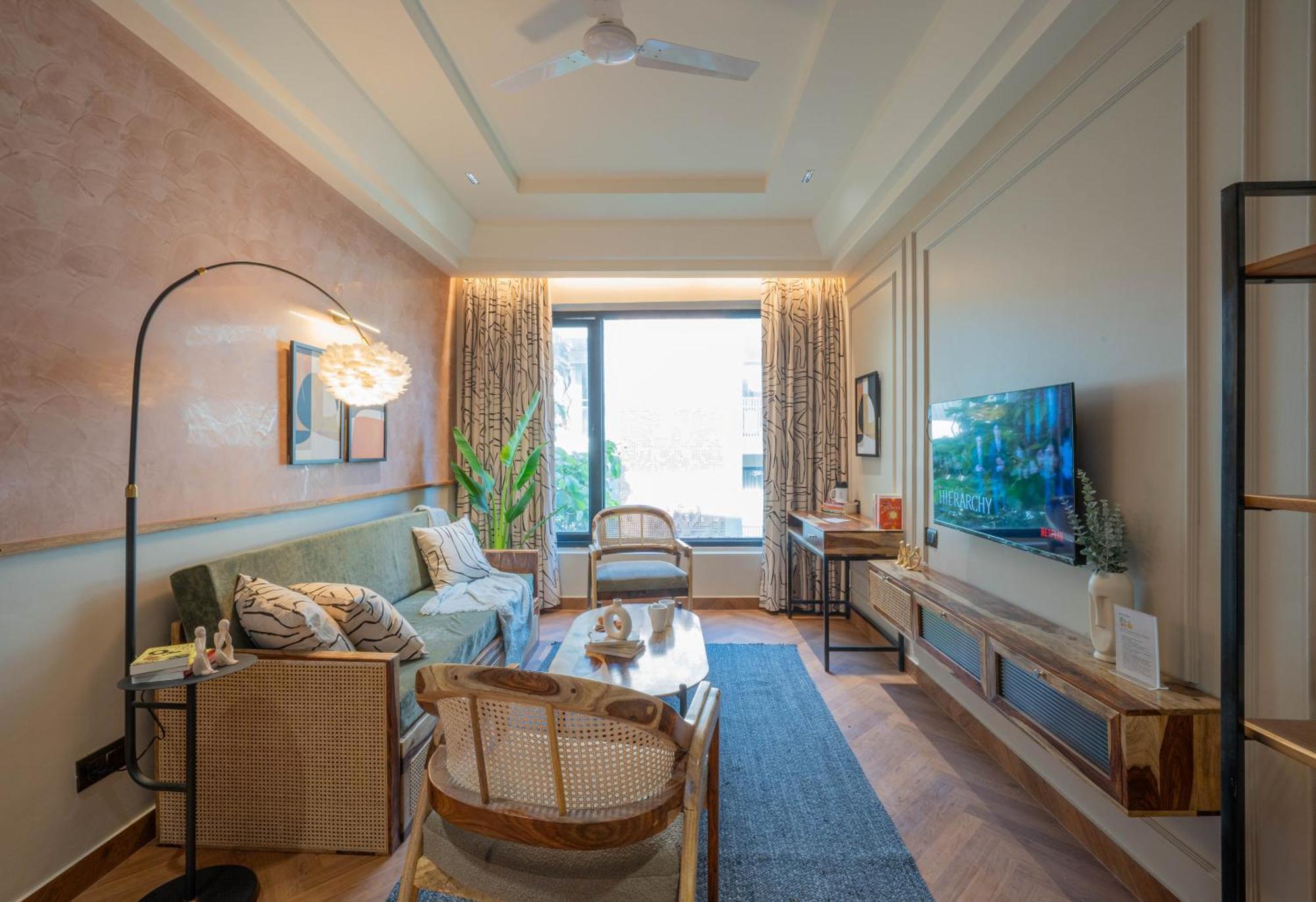 Boutique Hotel By One Tree 구르가온 외부 사진