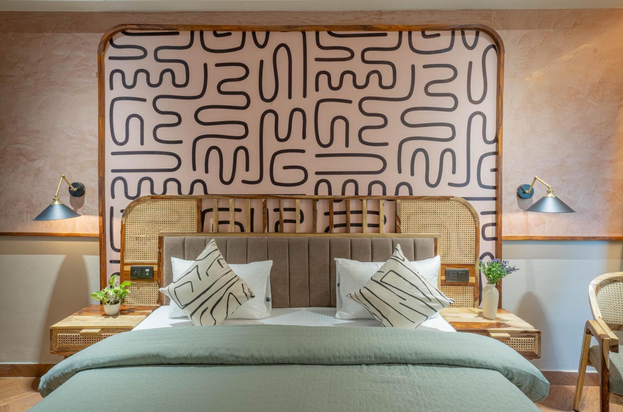 Boutique Hotel By One Tree 구르가온 외부 사진
